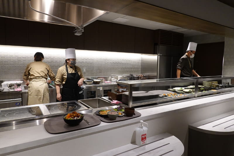 メニューの1つ「産地と繋がる定食」(1,370円)