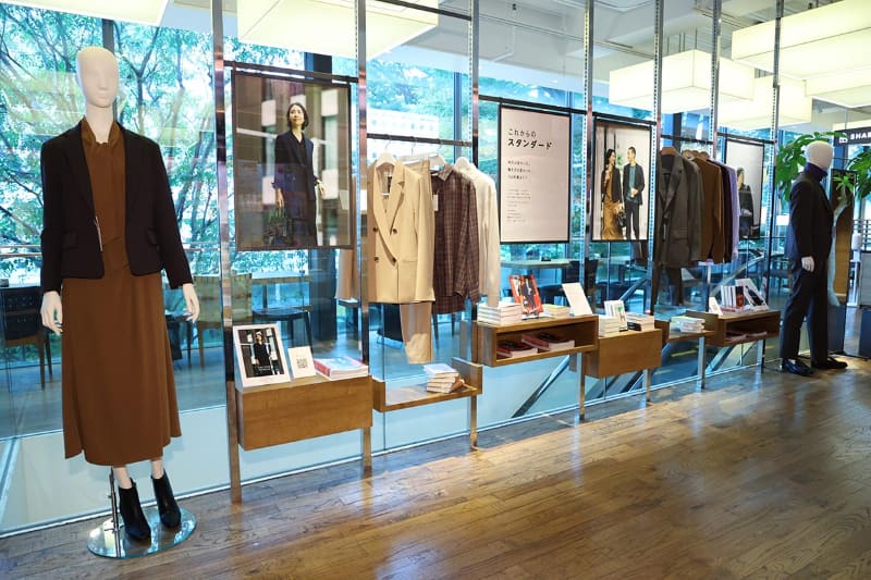 “ビジカジ”を強化(提供：青山商事)