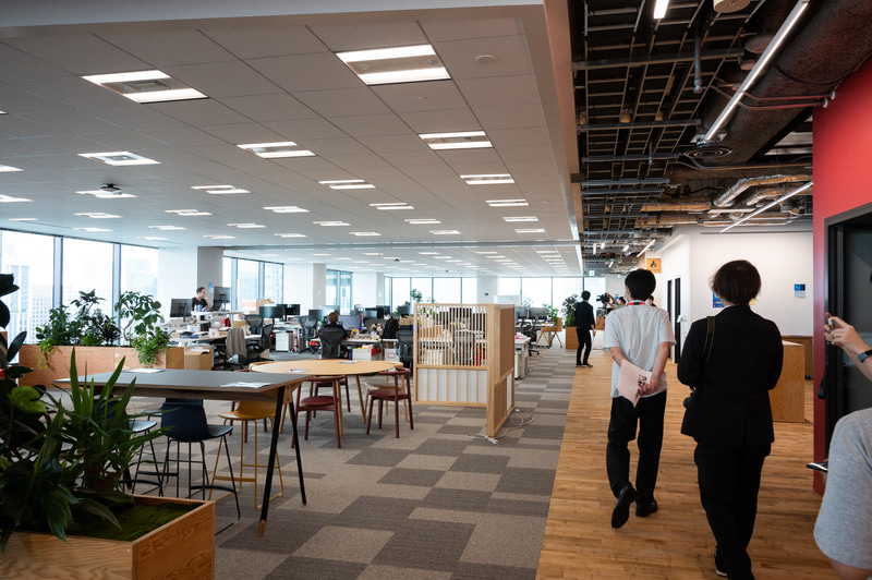 Meta 東京オフィス 執務エリア