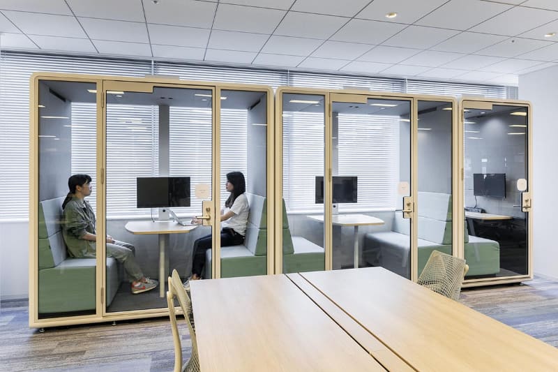 フォーンブース