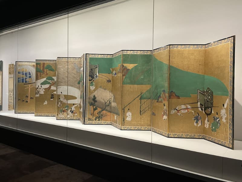 俵屋宗達の『源氏物語関屋澪標図 屏風』や、『曜変天目(稲葉天目)』、『太刀 手掻包永(てがいかねなが)』などの国宝7件をはじめ、重要文化財84件などを所蔵している