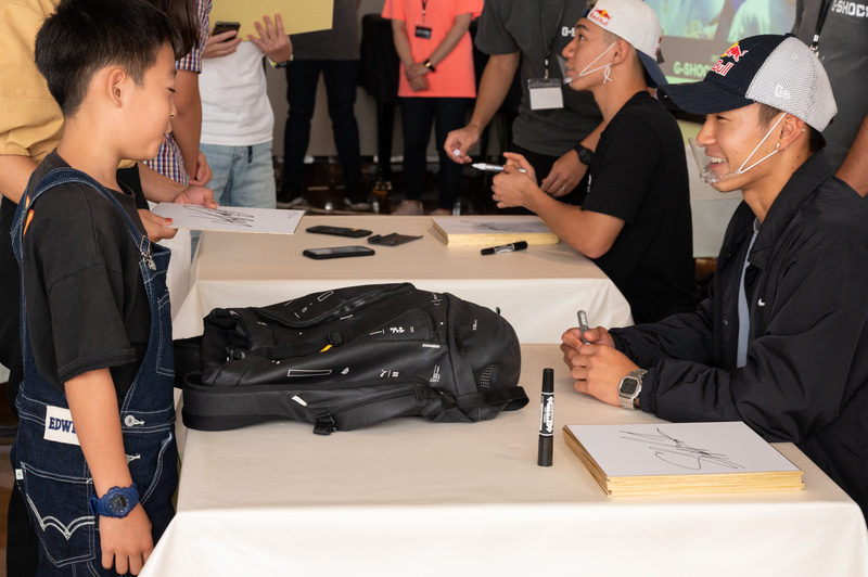 サイン会も実施