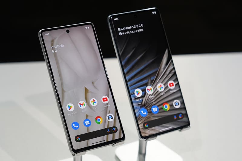 Pixel 7(左)とPixel 7 Pro