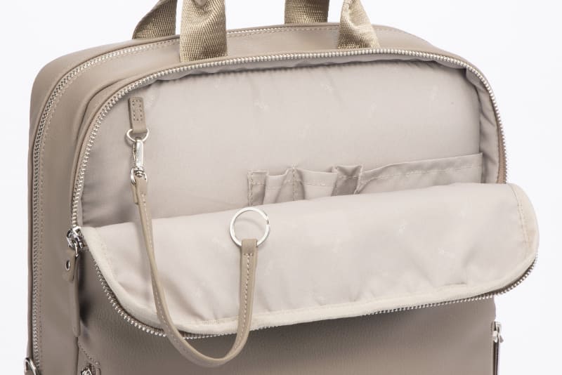 オーガナイザーポケット