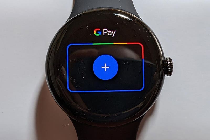 リューズの2回押しやアプリメニューから「Google Pay」を起動できるので、ここで「+」ボタンをタップ