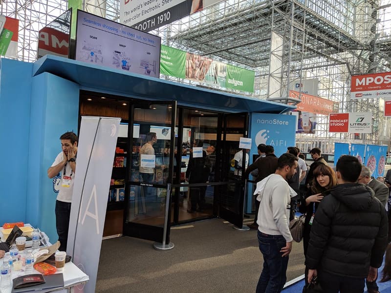 NRF 2019の会場であるJavits Center入り口付近に用意されたAiFiのデモコーナー