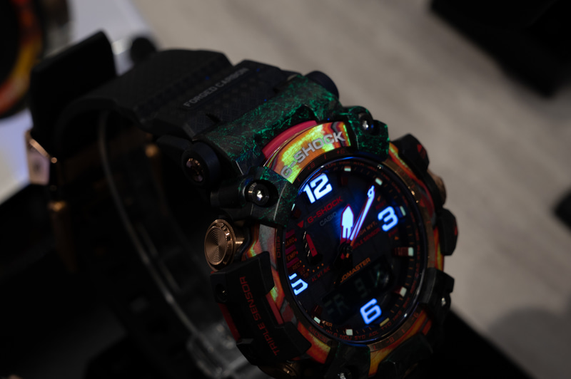 GWG-2040FRのベゼルとベゼルパーツの発光イメージ