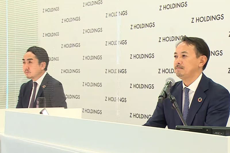 出澤 剛 代表取締役Co-CEO(左)と川邊健太郎 代表取締役社長Co-CEO(右)