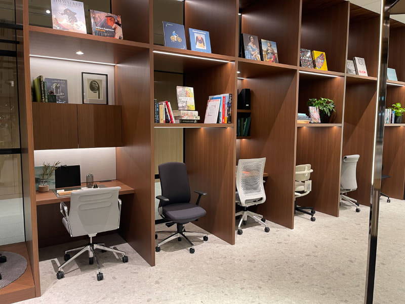 イギリスのカーペットメーカー「Brintons」の製品も取り扱う