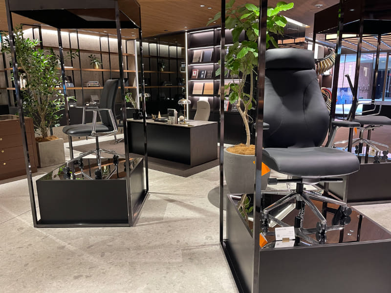 イギリスのカーペットメーカー「Brintons」の製品も取り扱う