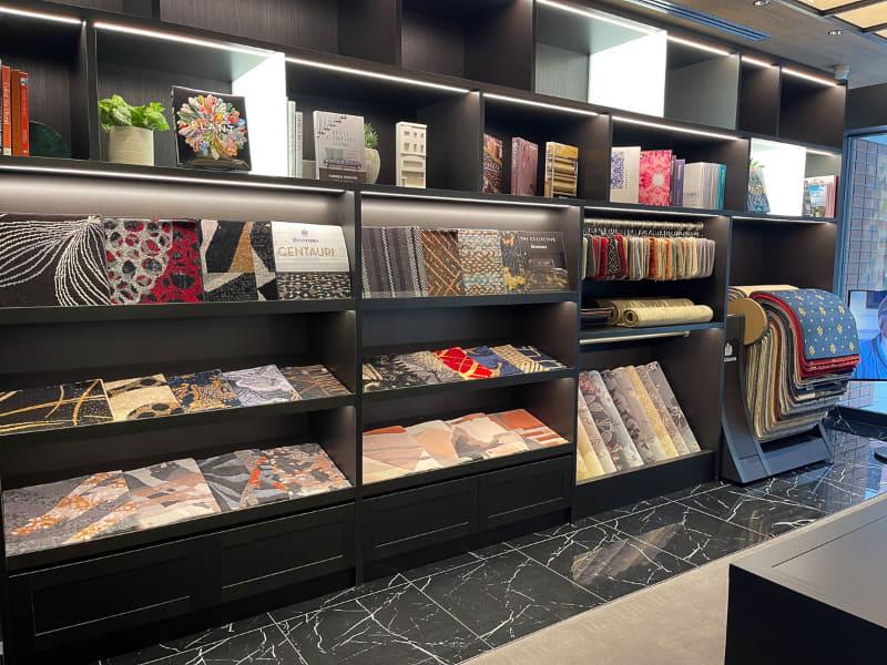 イギリスのカーペットメーカー「Brintons」の製品も取り扱う