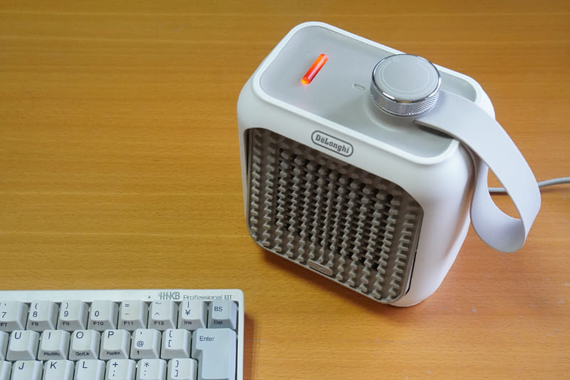 デロンギ カプスーラ デスク セラミックファンヒーター HFX12D03