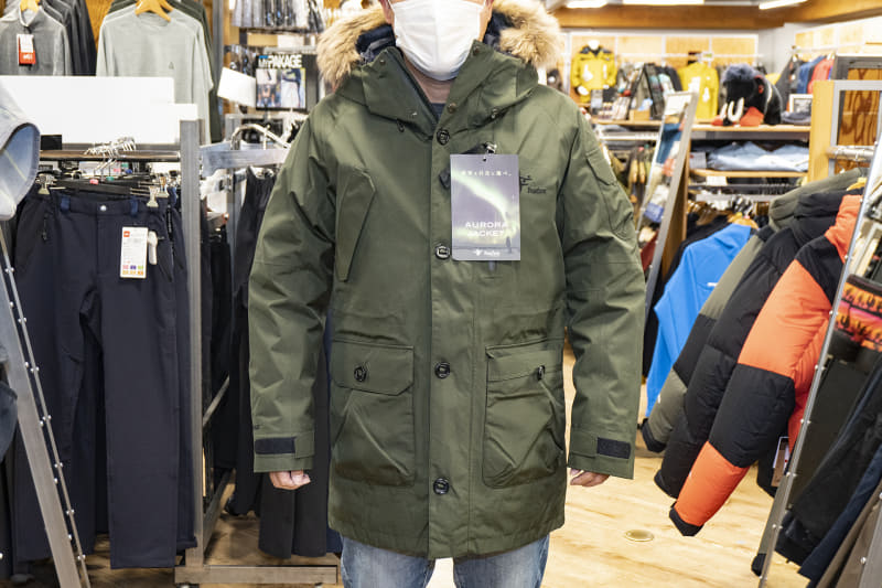 フォックスファイヤー オーロラジャケット(103,400円)。カーキのほかブラックもあり