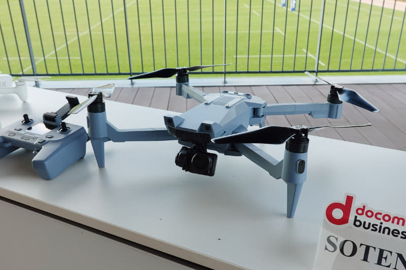 会場には国産ドローンの「SOTEN」も展示