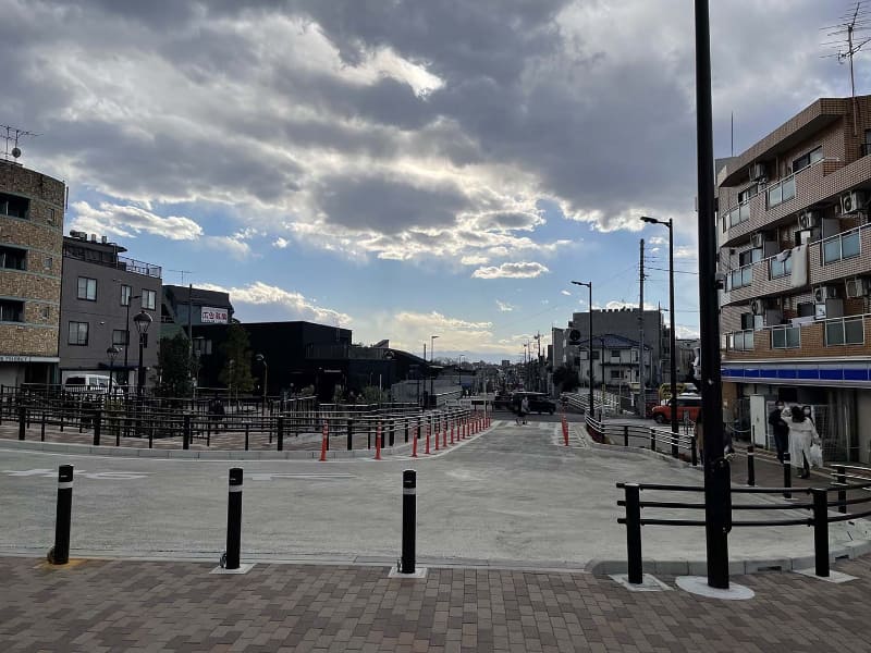 世田谷代田駅前(2022年3月)