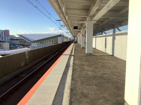 上りホーム(2022年11月 提供：JR東日本)