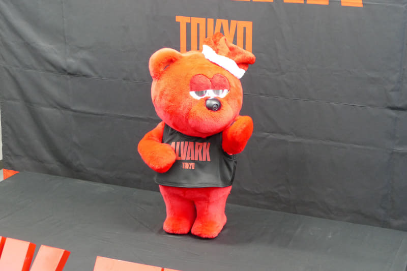 マスコットアンドロイドロボット「ルークロボ」。身長70cm