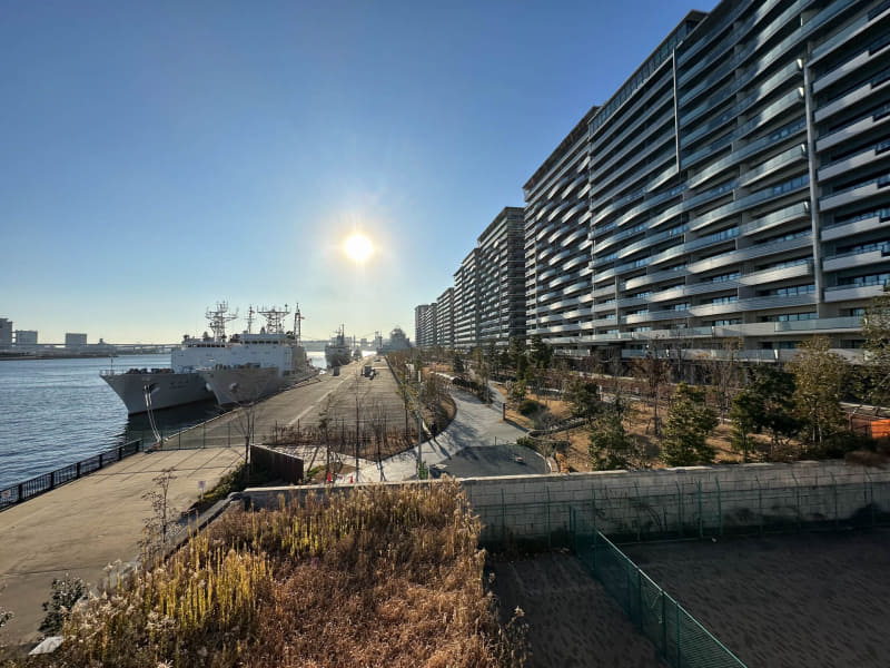 HARUMI FLAGの南東部のSEA VILLAGE。広めの運河に面していて眺望が良い