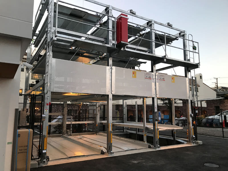 ラティエラ横濱鶴見の機械式駐車装置