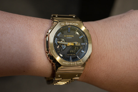 G-SHOCKメタル　ゴールド宜しくお願いします