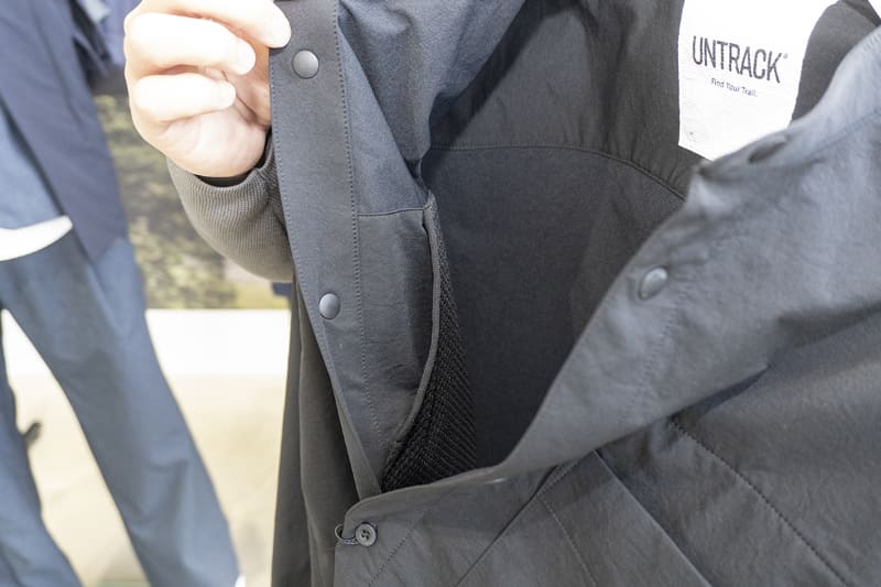 シャツに内ポケットを装備