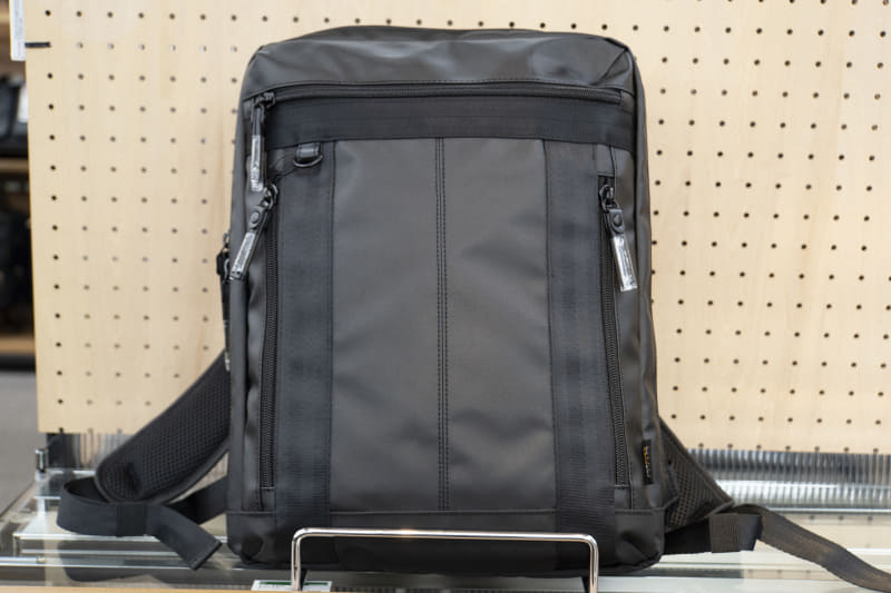 ハンズオリジナル バーマス バウアーIII 薄マチリュック ブラック