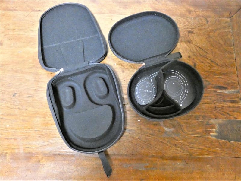 WH-1000MX5では畳まずに収納できる