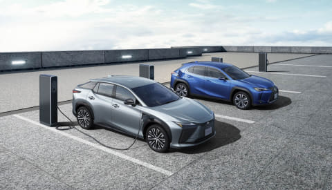 TOYOTA LEXUS EV充電器 AC 200V 約4.5m 新品未使用】 TOYOTA 純正 EV充電ケーブル 200V／100V - メルカリ