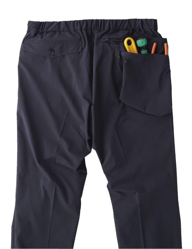 パンツの右後ろポケットが工具袋仕様になる