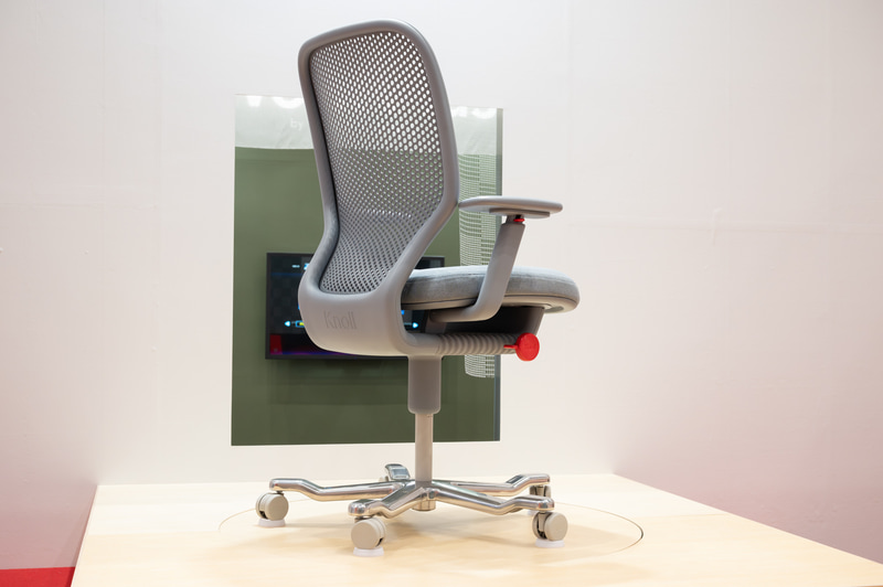 マーク・ニューソンがデザインした新製品「Newson Task」