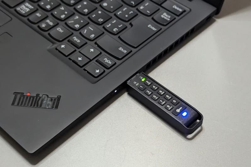 アイ・オー・データ機器「ED-HB3」。今回筆者が購入したのは16GBの「ED-HB3/16G」
