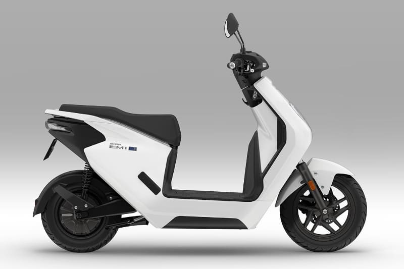 EM1 e:(パールサンビームホワイト)