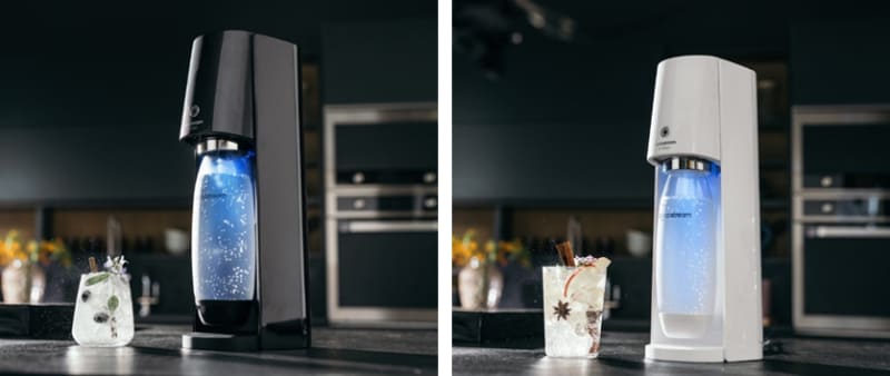 カラーはブラック、ホワイトの2色