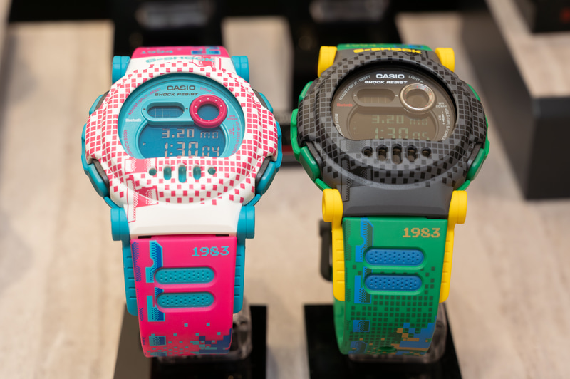 内部の樹脂製ベゼル。このままでも使用できる