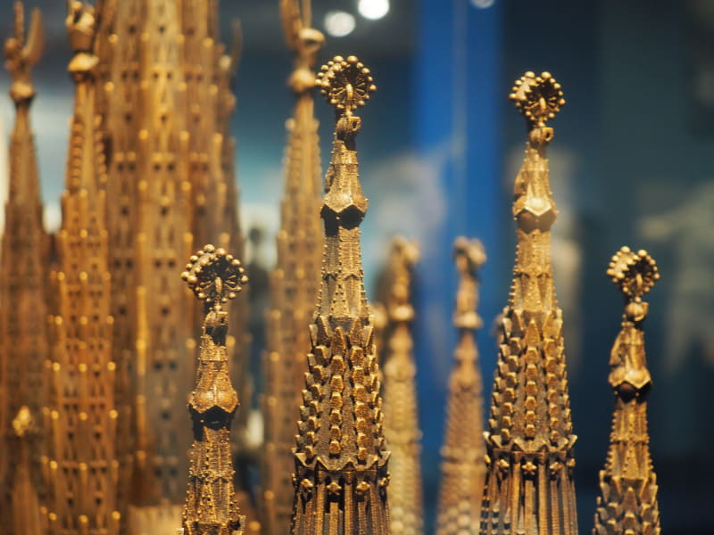 《サグラダ・ファミリア聖堂全体模型 スケール：1:200(部分)》。細部まで精緻に作り込まれている