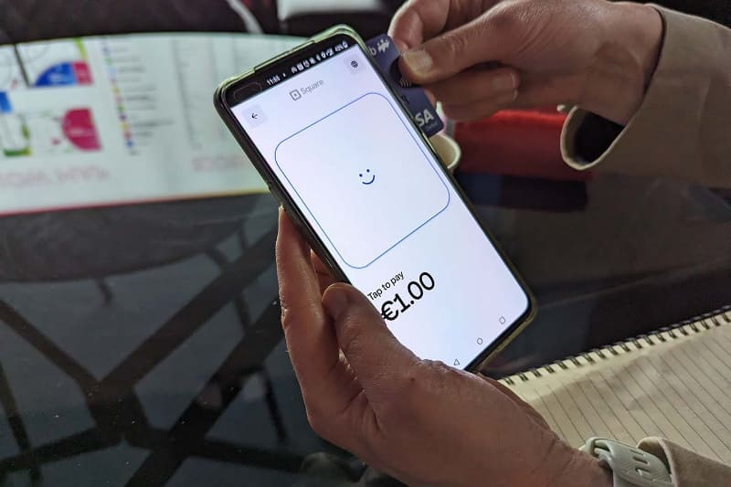 Tap to Pay on Androidのデモンストレーション。デモを見せてもらった欧州ではすでにサービスを開始している