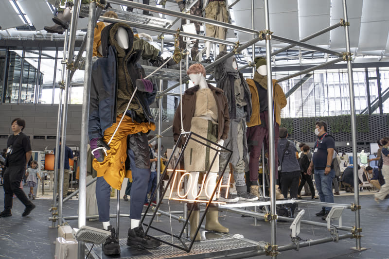 toughをテーマにした展示