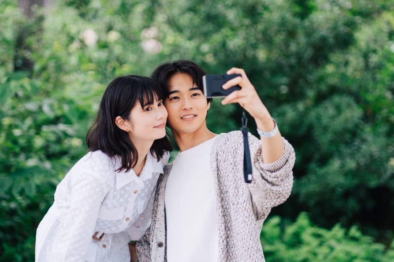 カップルごと応援するという文化が昔からあることから、恋愛リアリティーショーの視聴者も出演者の恋愛を応援するのが自然の流れに