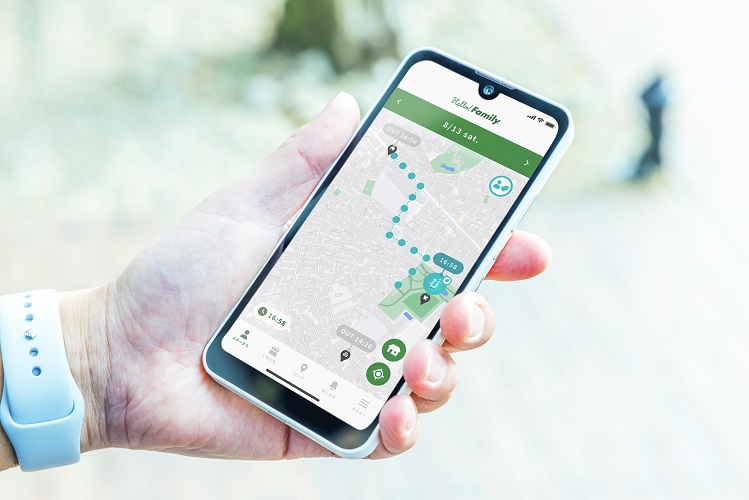 子どもの居場所や移動経路をスマホで確認できる