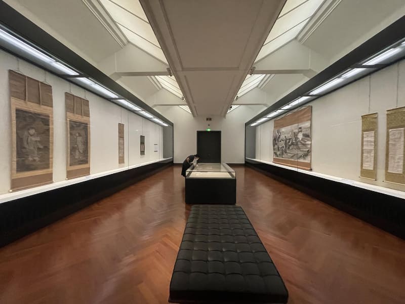 特集「東京国立博物館の寒山拾得図」が展開されている、本館(日本館)2階の特別1室