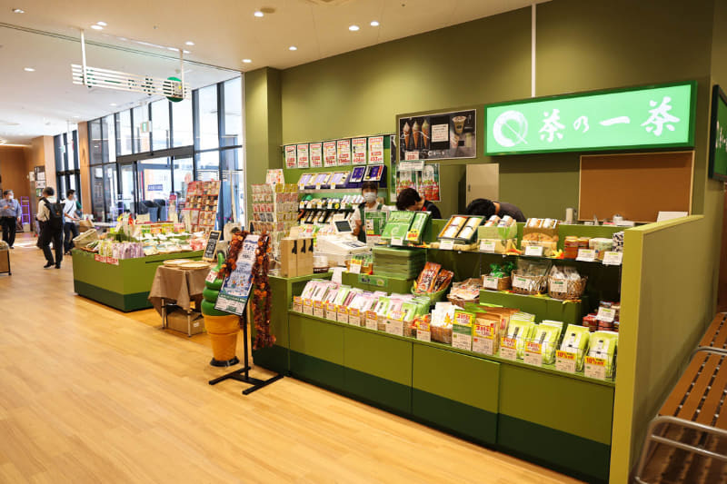 イートインコーナーも展開