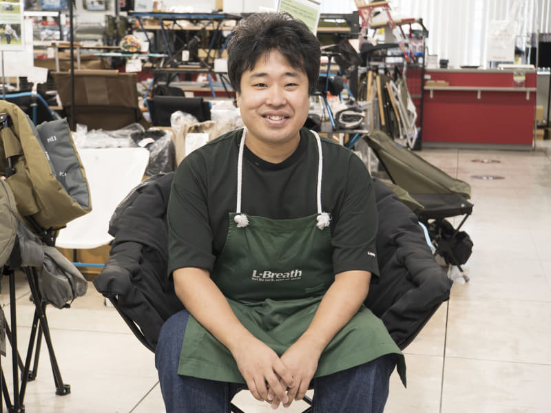 エルブレス 御茶ノ水店 キャンプ用品担当 三澤友康さん