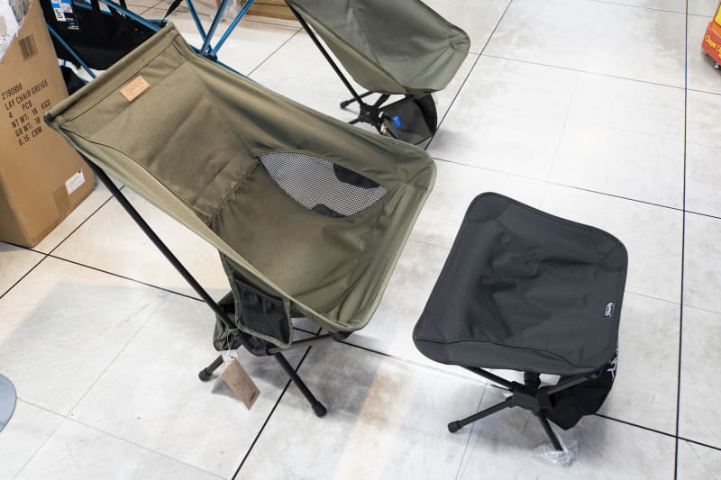 ミニチェアーはオットマンとしても活用できる