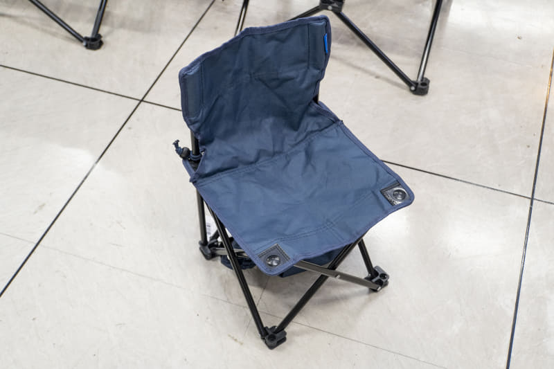 ホールアース ハッピータイムチェア(1,749円)