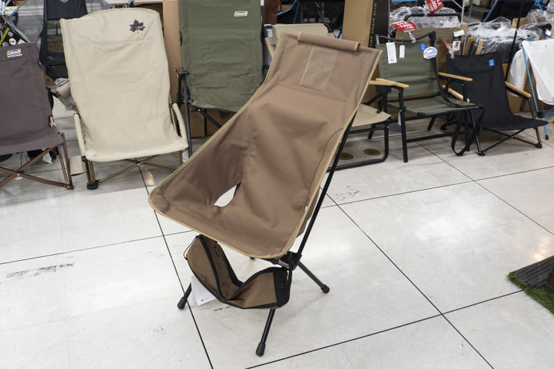 ヘリノックス タクティカル サンセットチェア(27,940円)。