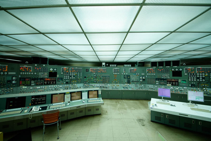 ロマンあふれる見た目の姉崎火力発電所の5号機6号機の従来型の中央操作室