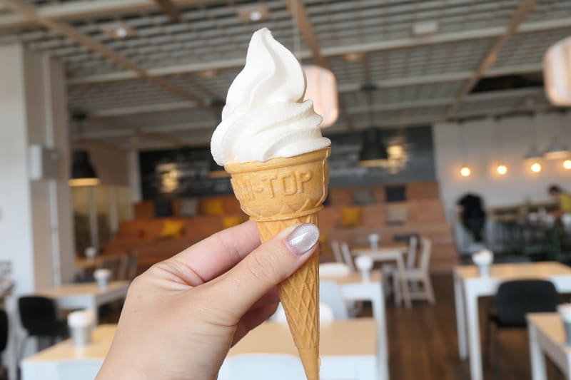 10月19日に発売するミルク風味のプラントベースソフトクリーム