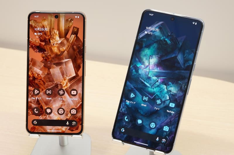 7年アップデートが適用されるPixel 8(左)とPixel 8 Pro。順調にバージョンアップが進めば、Android 21が搭載されることになる