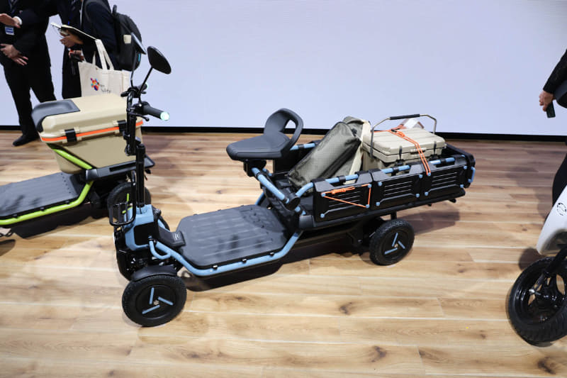 SUZU-RIDEと比べて車幅は同じだが全長が延長される