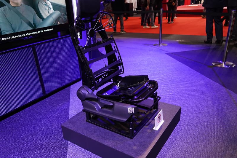 現在はパッシブ構造だが、アクチュエーターを搭載したアクティブ構造への進化も検討されているという